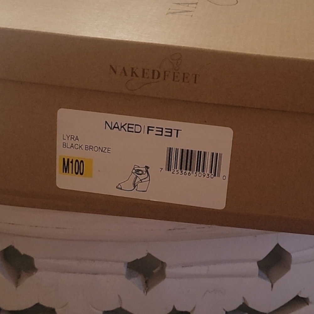 Booties Black and Bronze - Picture 4 of 7